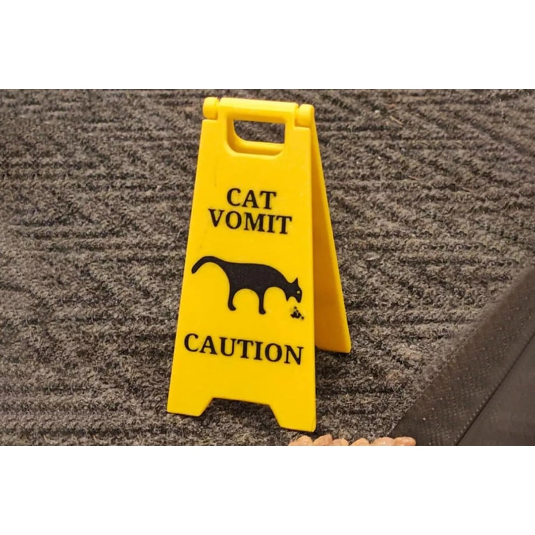 2Pcs Cat Vomit Sign Dogs Vomit Sign Cat Warning Sign Decoration Mini Fun Pet Signs Decor-Cat